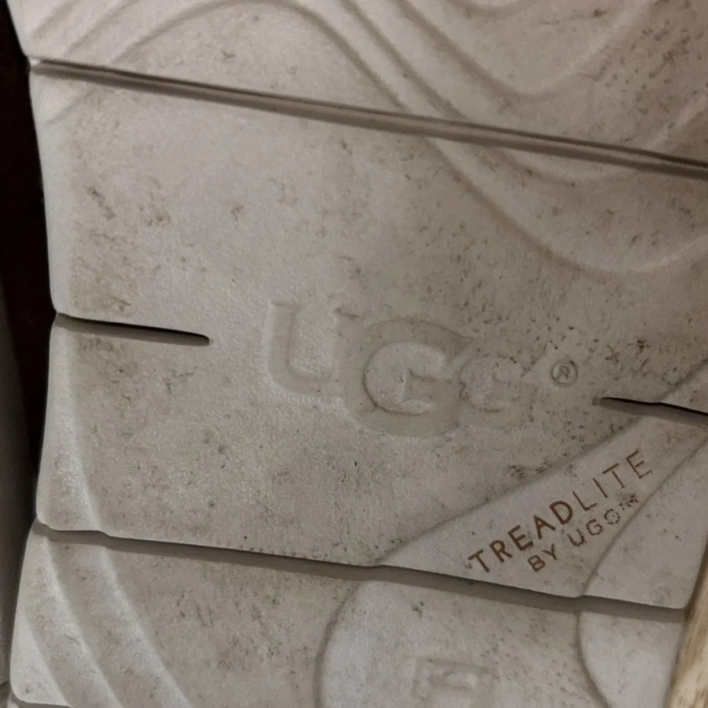 Ugg Treadlite Freamon Chukka Men’s Suede Camel Tan Suede Tasman Men 10
